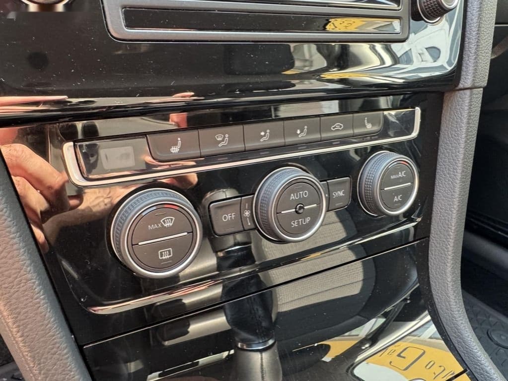 2014 Volkswagen GOLF - 15