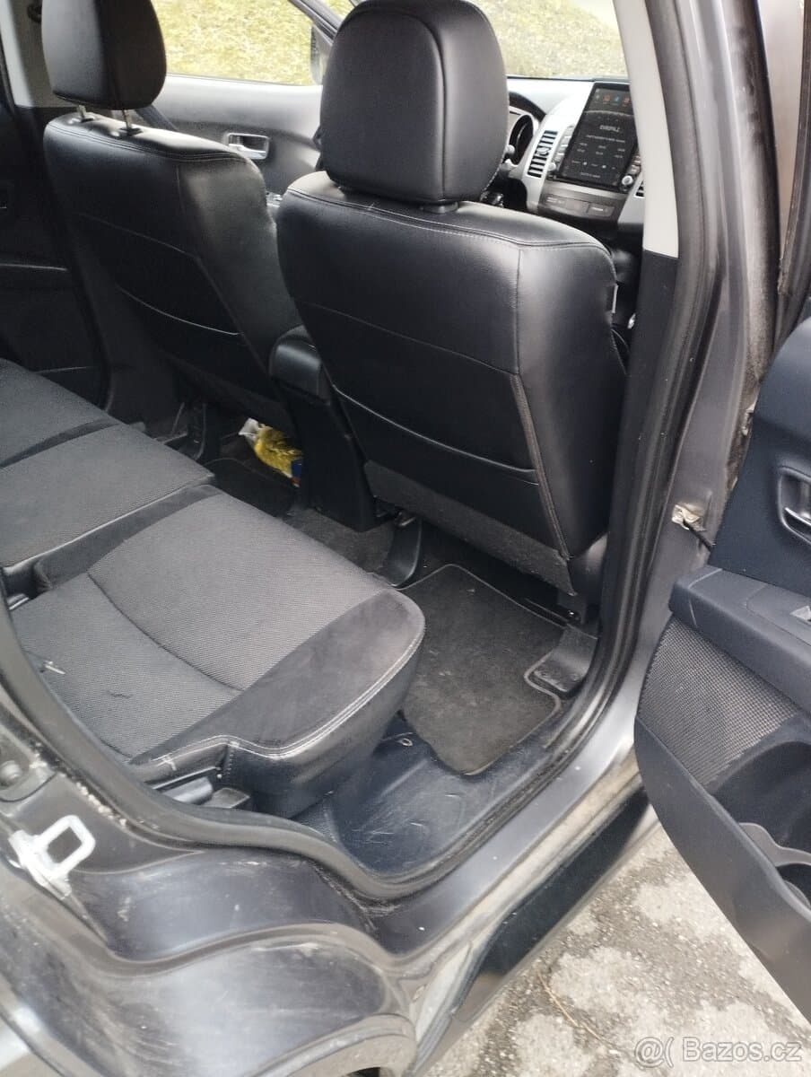 2009 Peugeot 4007 - 14