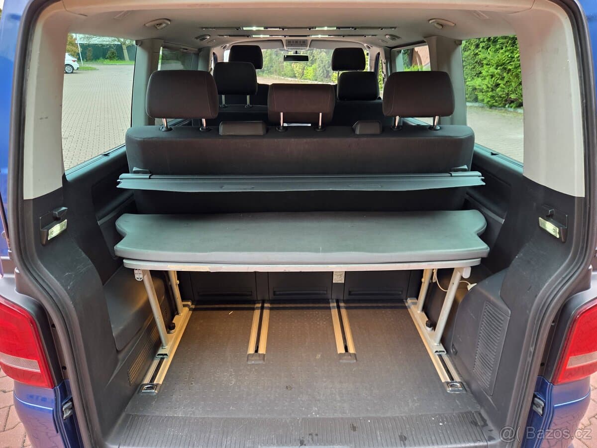 2010 Volkswagen MULTIVAN - 15