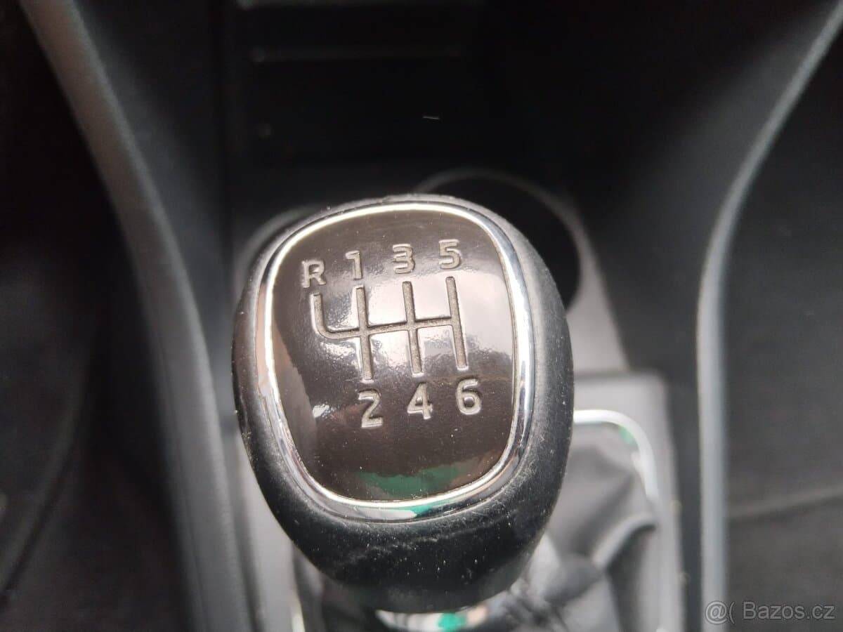 2015 Škoda RAPID - 15