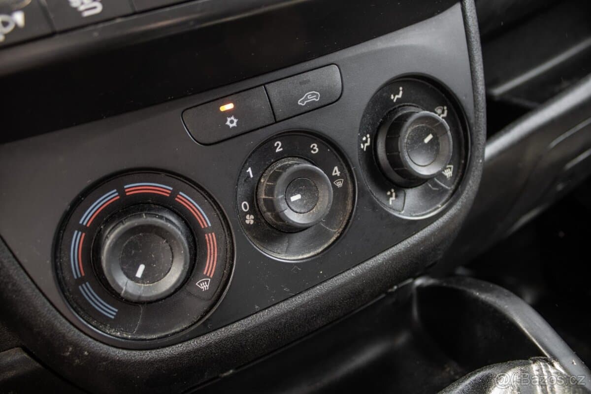 2016 Opel COMBO - 15