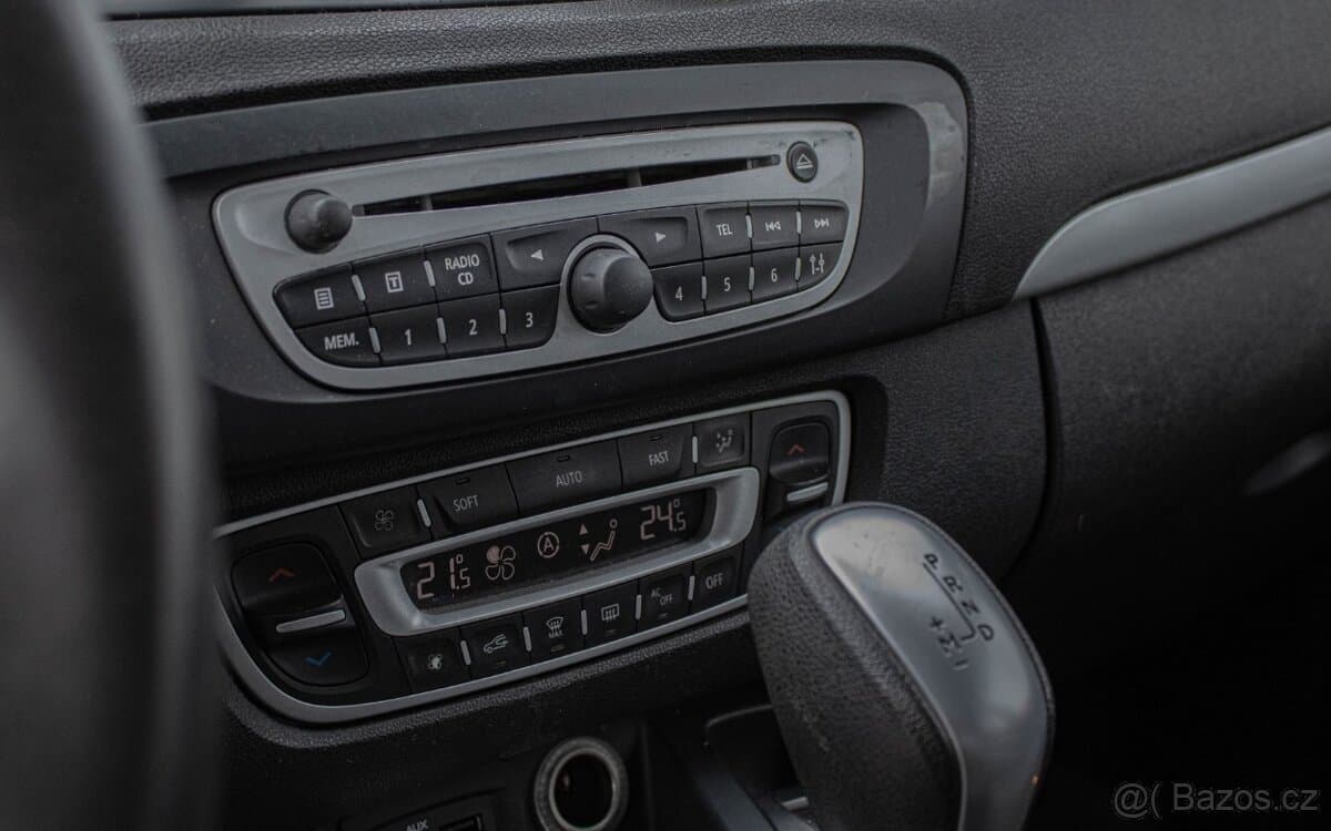 2011 Renault SCENIC - 15