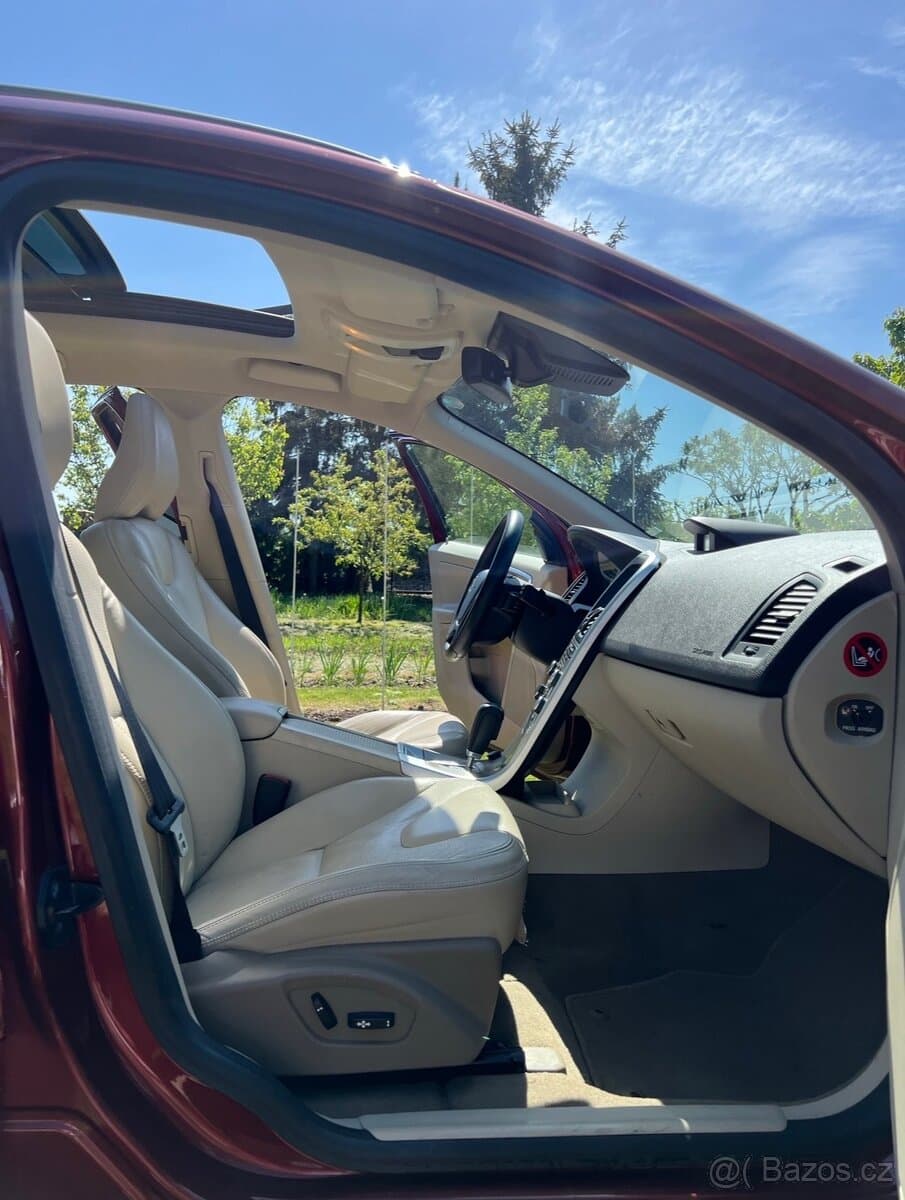 2010 Volvo XC60 - 15