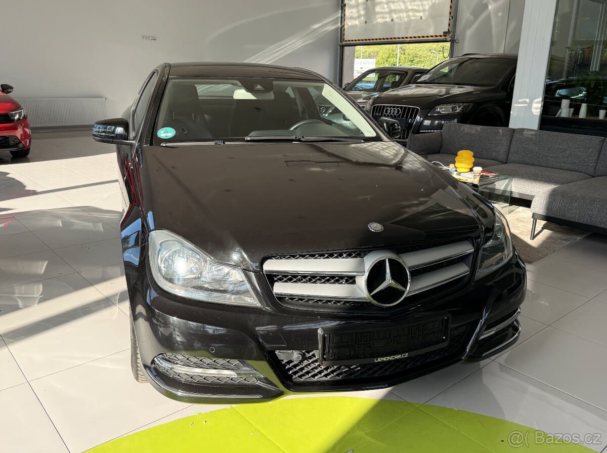 2011 Mercedes-Benz C-CLASS - 15