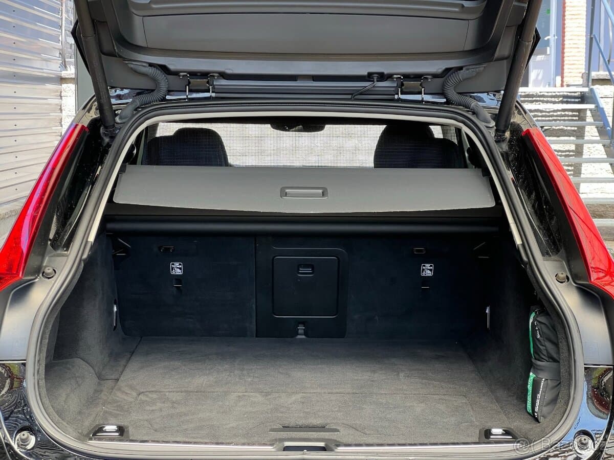 2018 Volvo V90 - 15