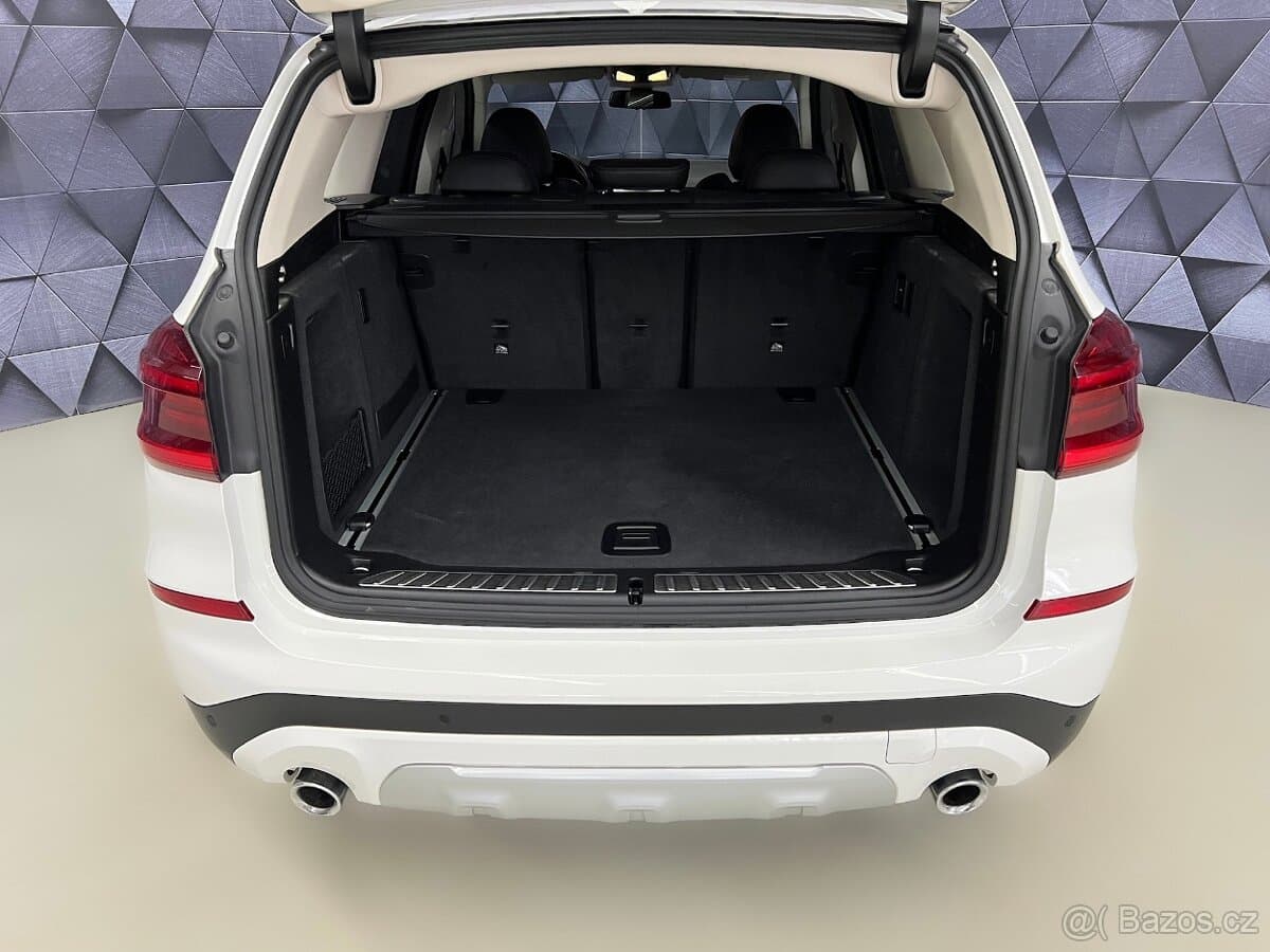 2020 BMW X3 - 15