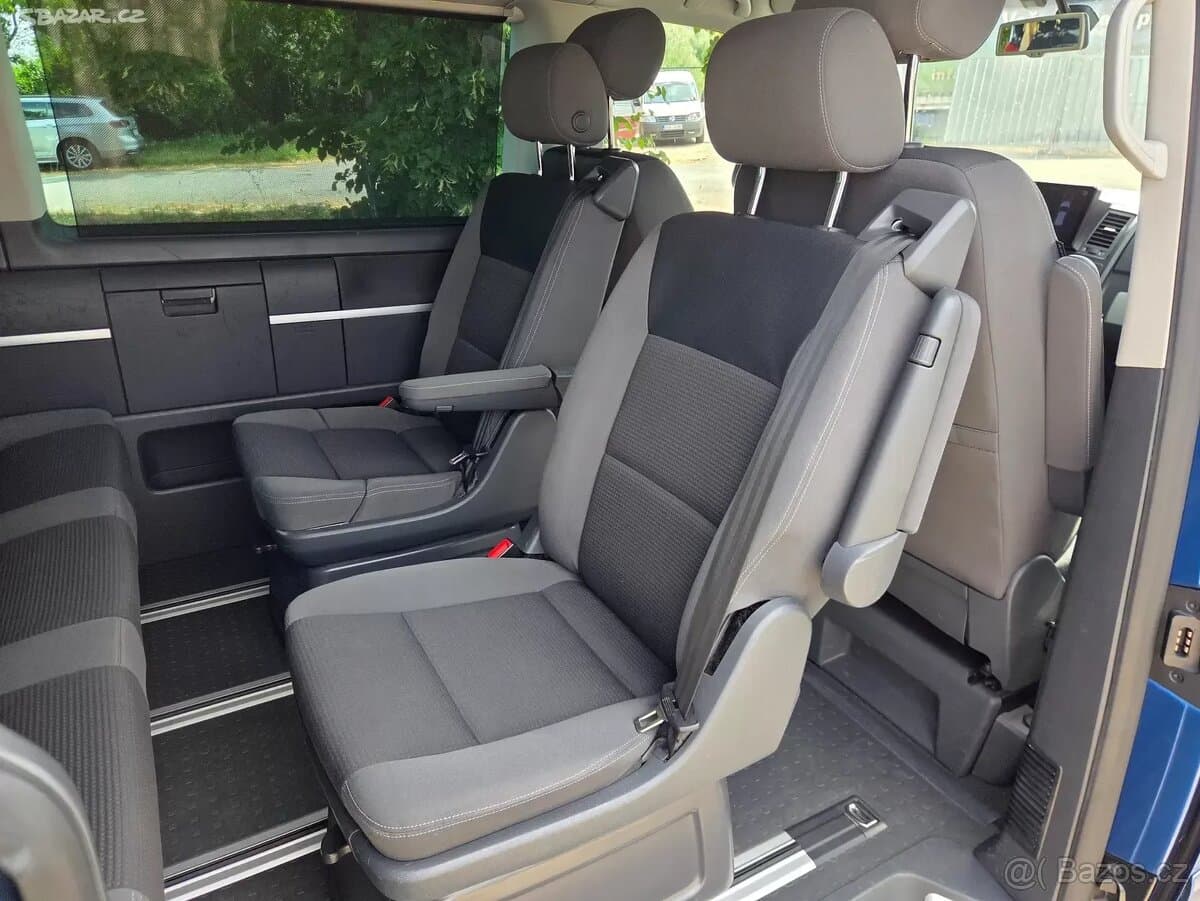 2010 Volkswagen MULTIVAN - 15