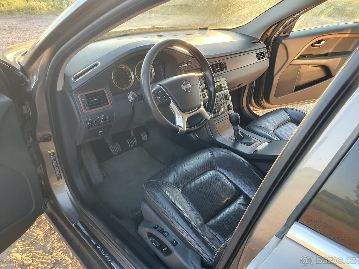 2009 Volvo XC70 - 15