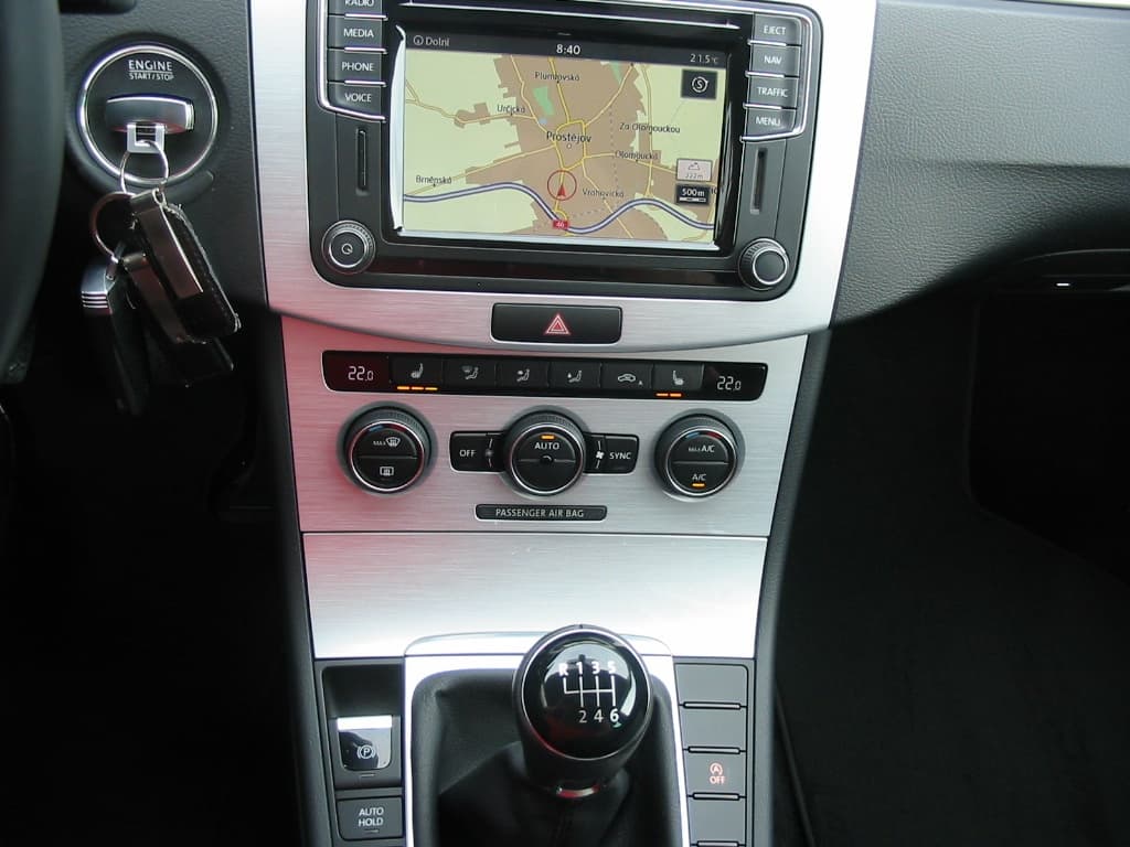 2016 Volkswagen PASSAT CC - 15