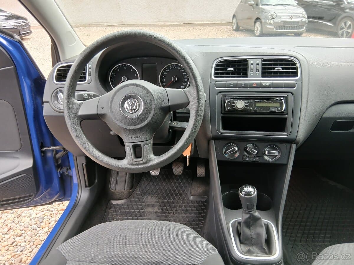 Volkswagen POLO - 15
