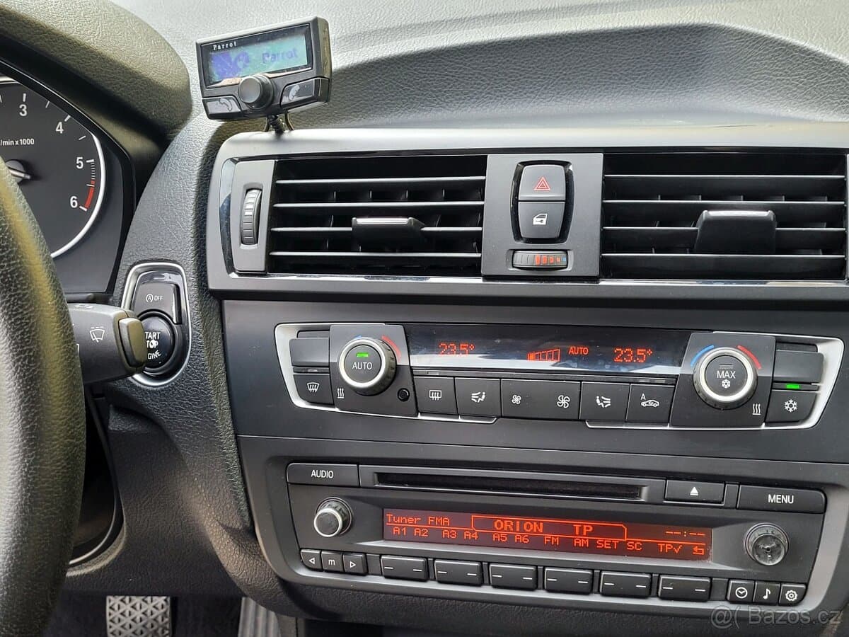 2011 BMW 1-SERIES - 15