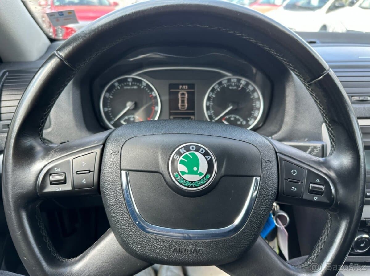 2010 Škoda OCTAVIA - 15