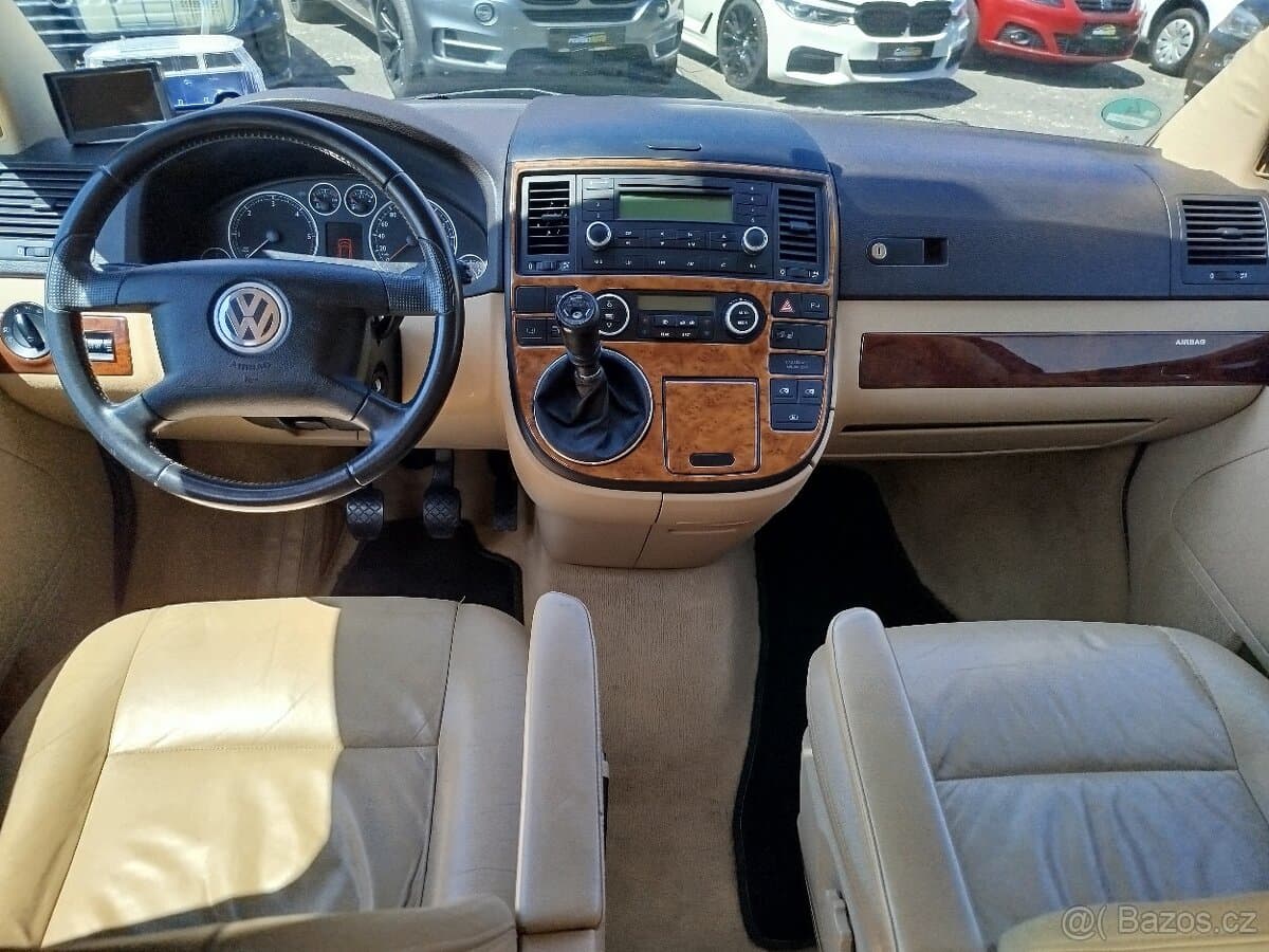 2006 Volkswagen MULTIVAN - 15