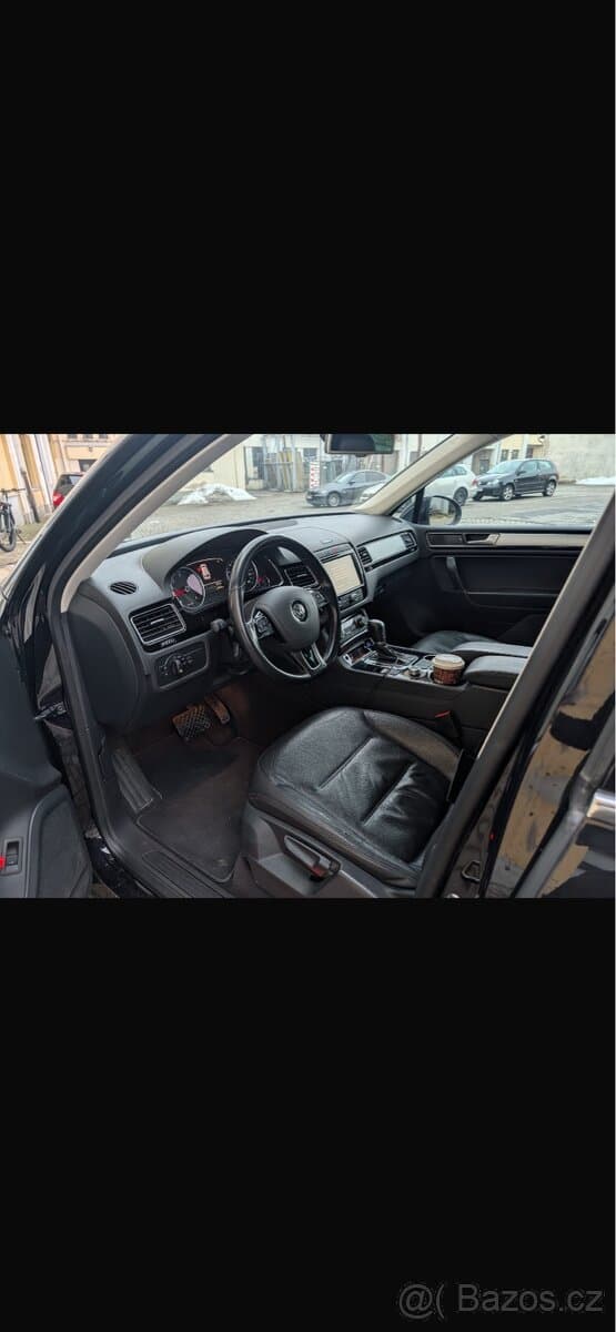 2015 Volkswagen TOUAREG - 15