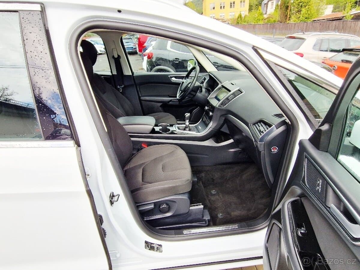 2021 Ford S-MAX - 15