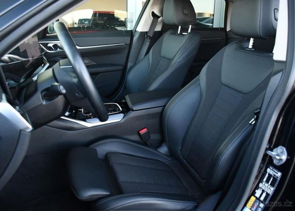 2023 BMW i4 - 15