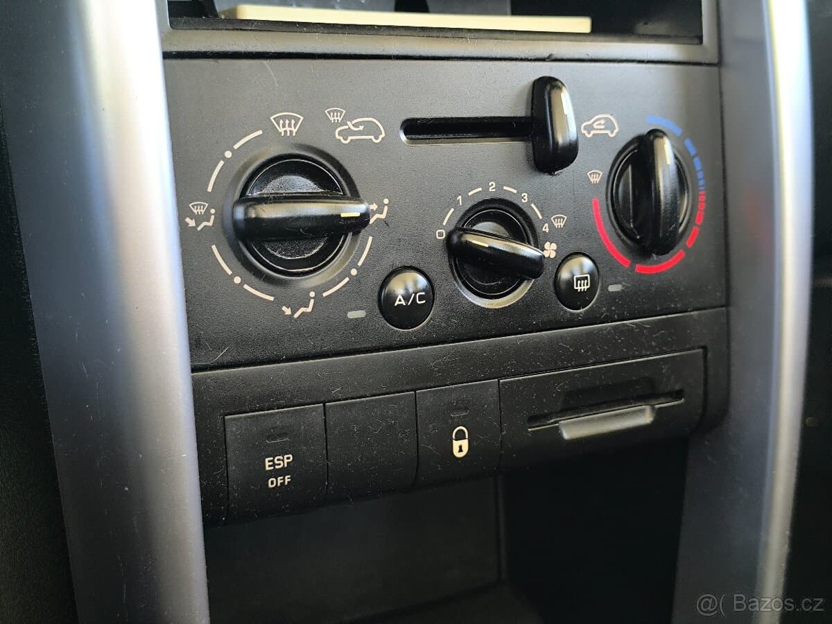 2007 Peugeot 207 - 15