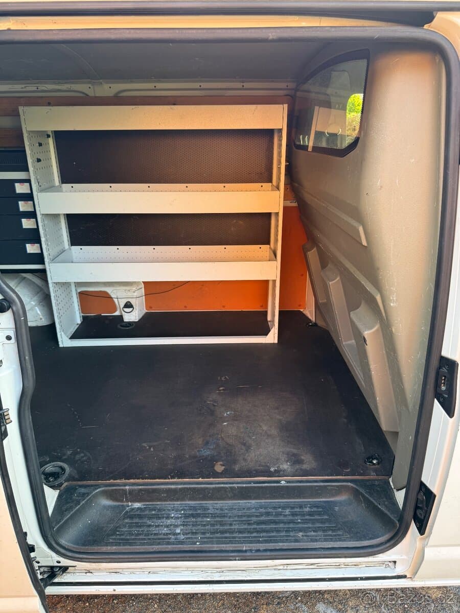 2011 Volkswagen TRANSPORTER - 15
