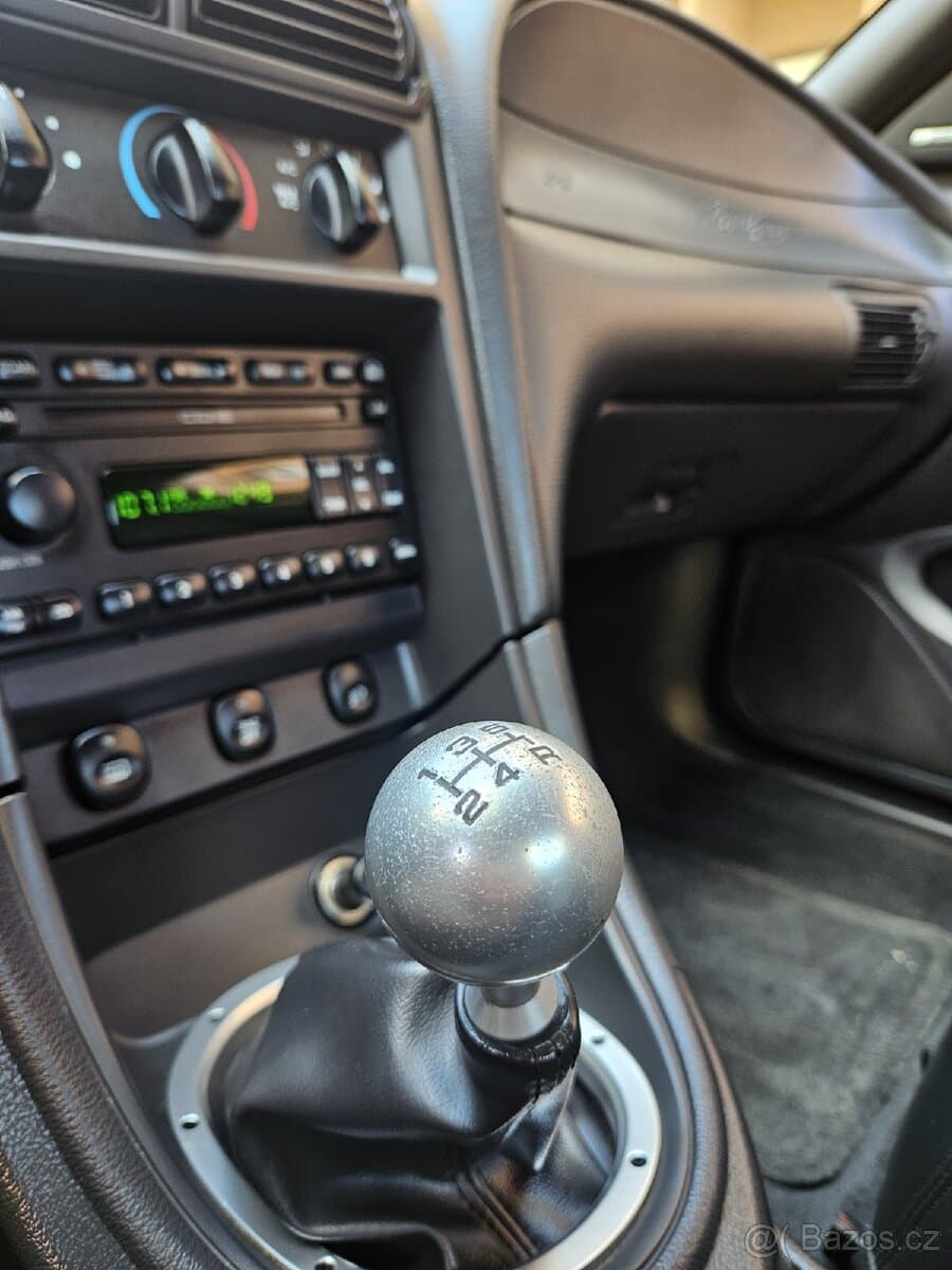 2001 Ford MUSTANG - 15