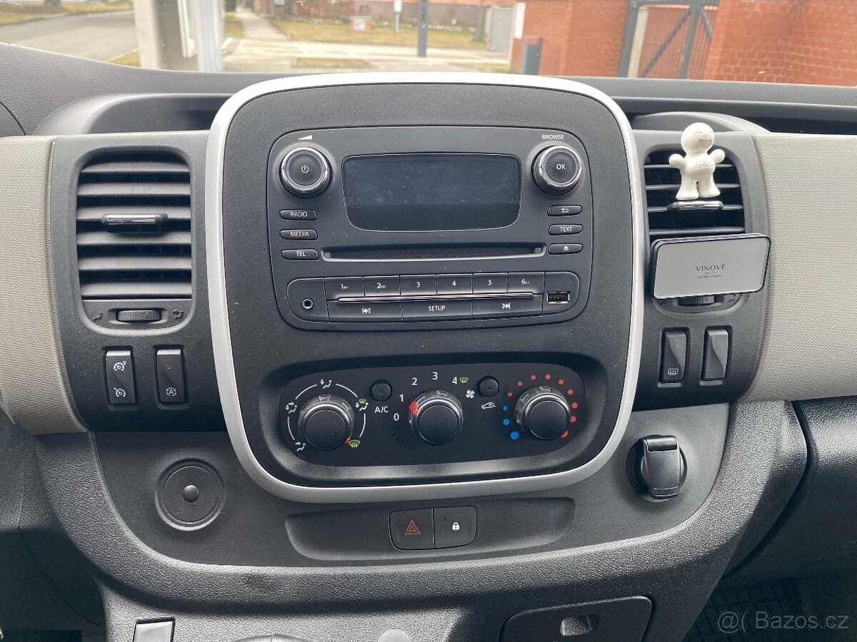 2019 Renault TRAFIC - 15