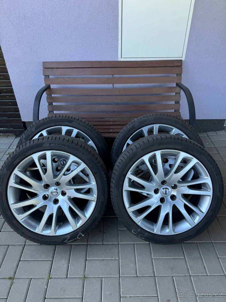 2011 Volvo C70 - 15