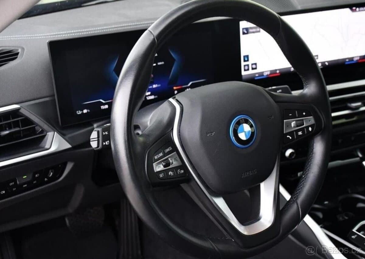 2023 BMW i4 - 15
