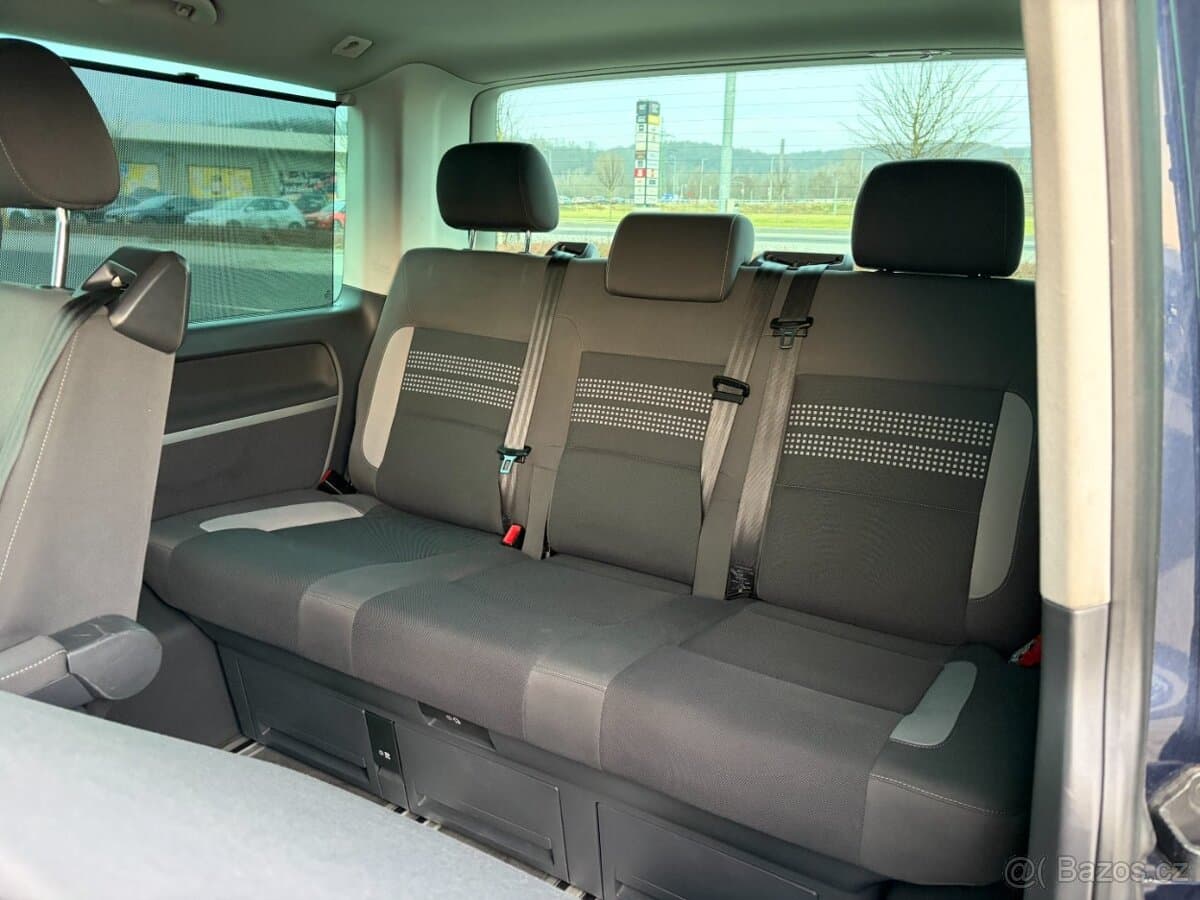 2013 Volkswagen MULTIVAN - 15