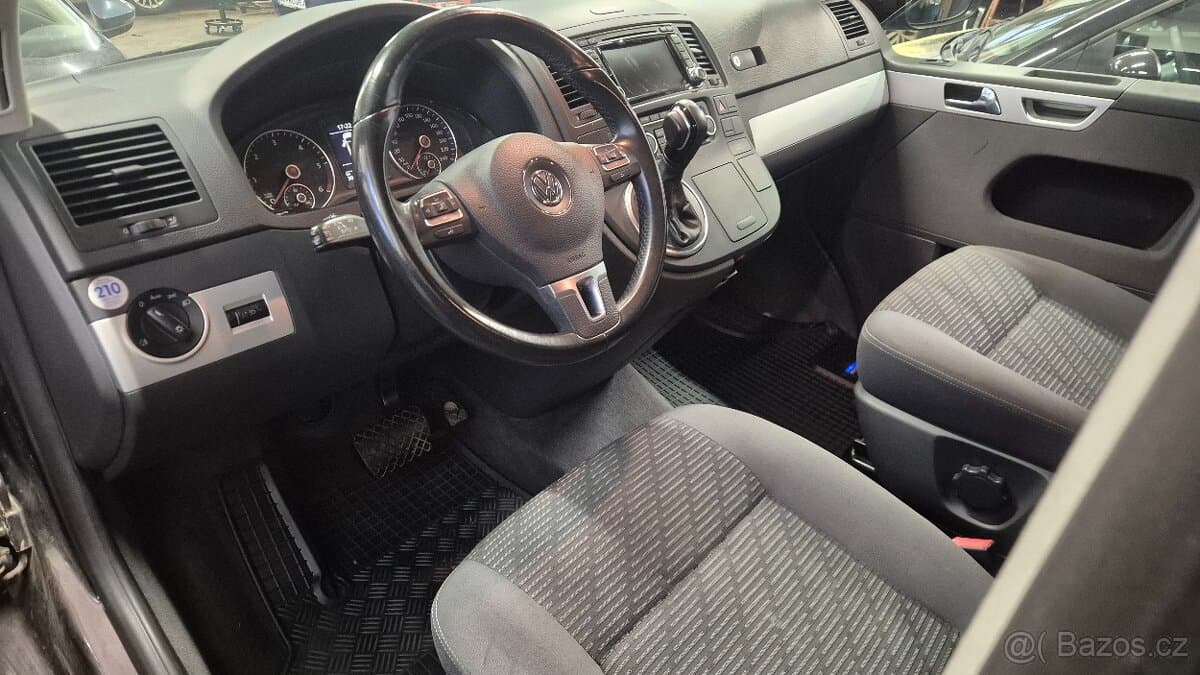 2014 Volkswagen MULTIVAN - 15
