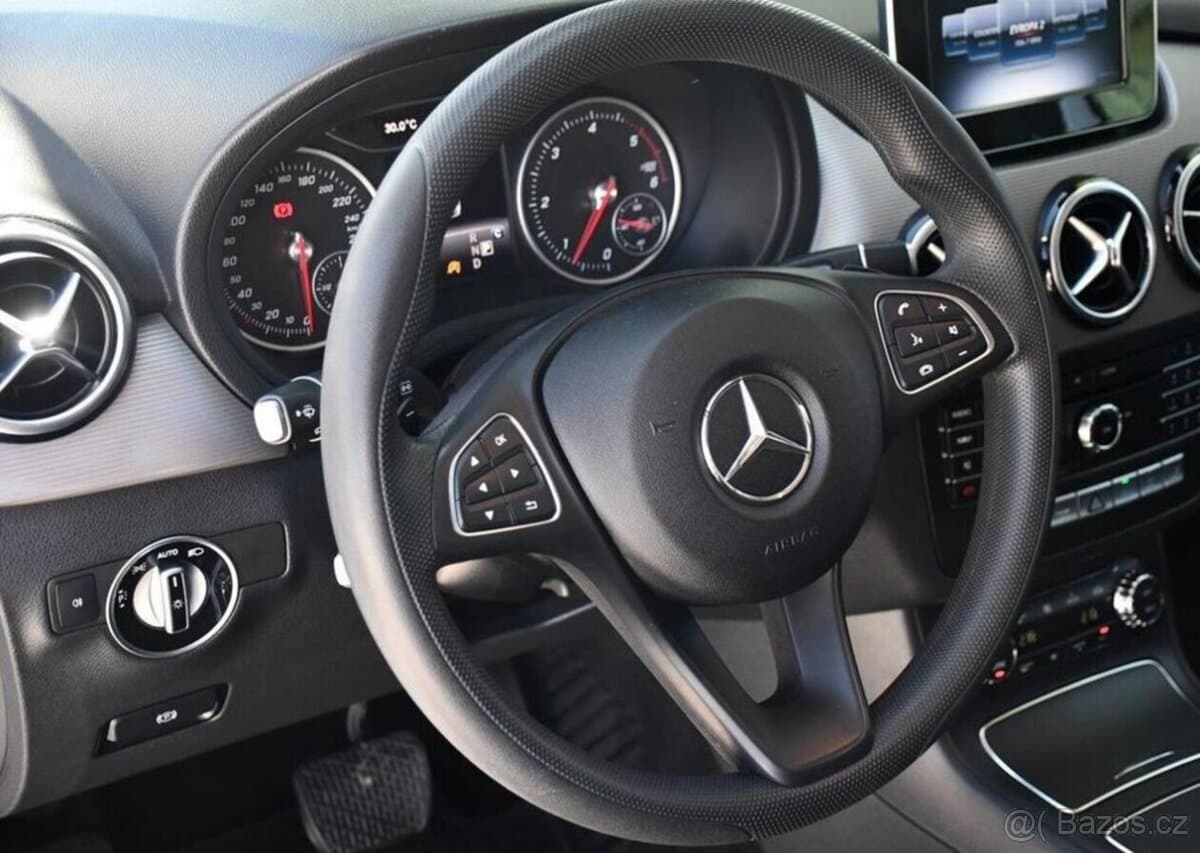 2018 Mercedes-Benz OSTATNÍ - 15