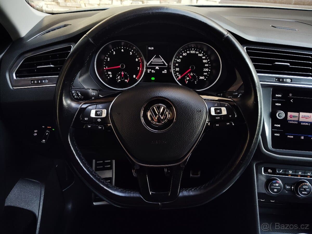 2021 Volkswagen TIGUAN - 15