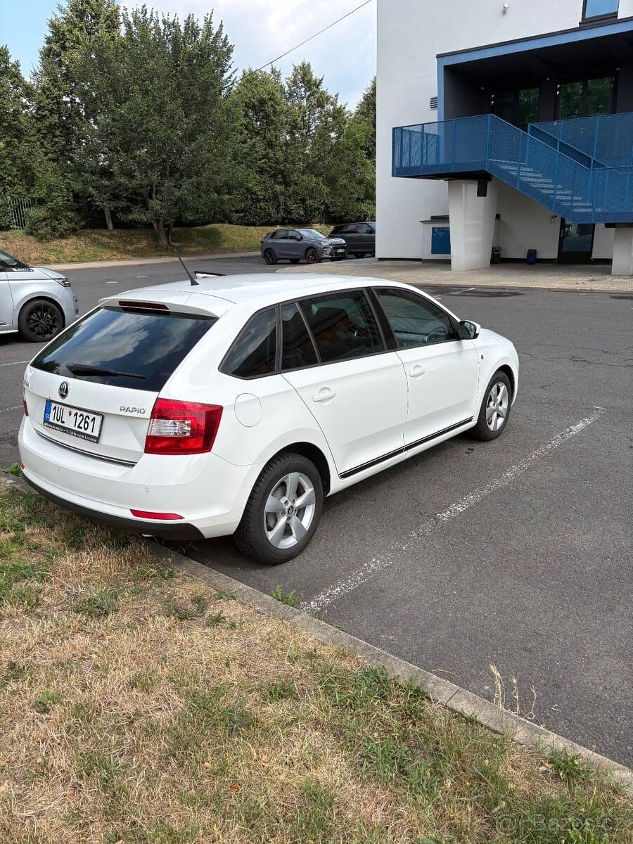 2014 Škoda RAPID - 15