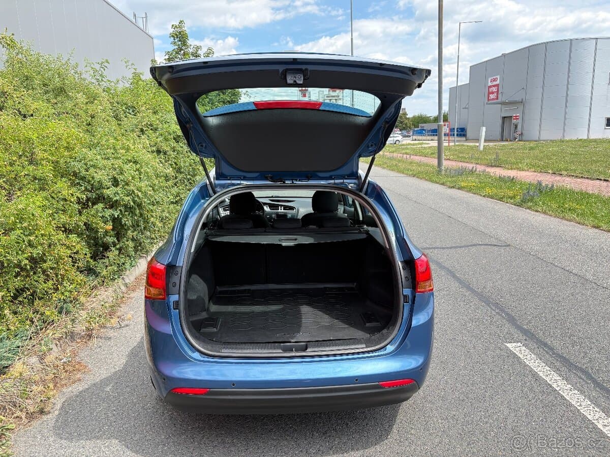 2013 Kia CEE'D - 15
