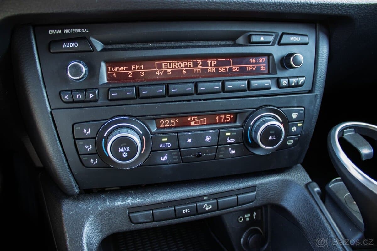 2010 BMW X1 - 15