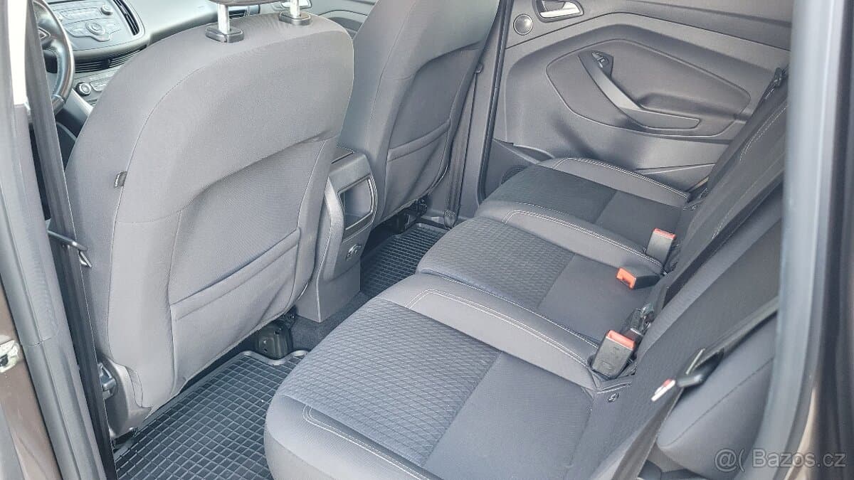 2015 Ford C-MAX - 15