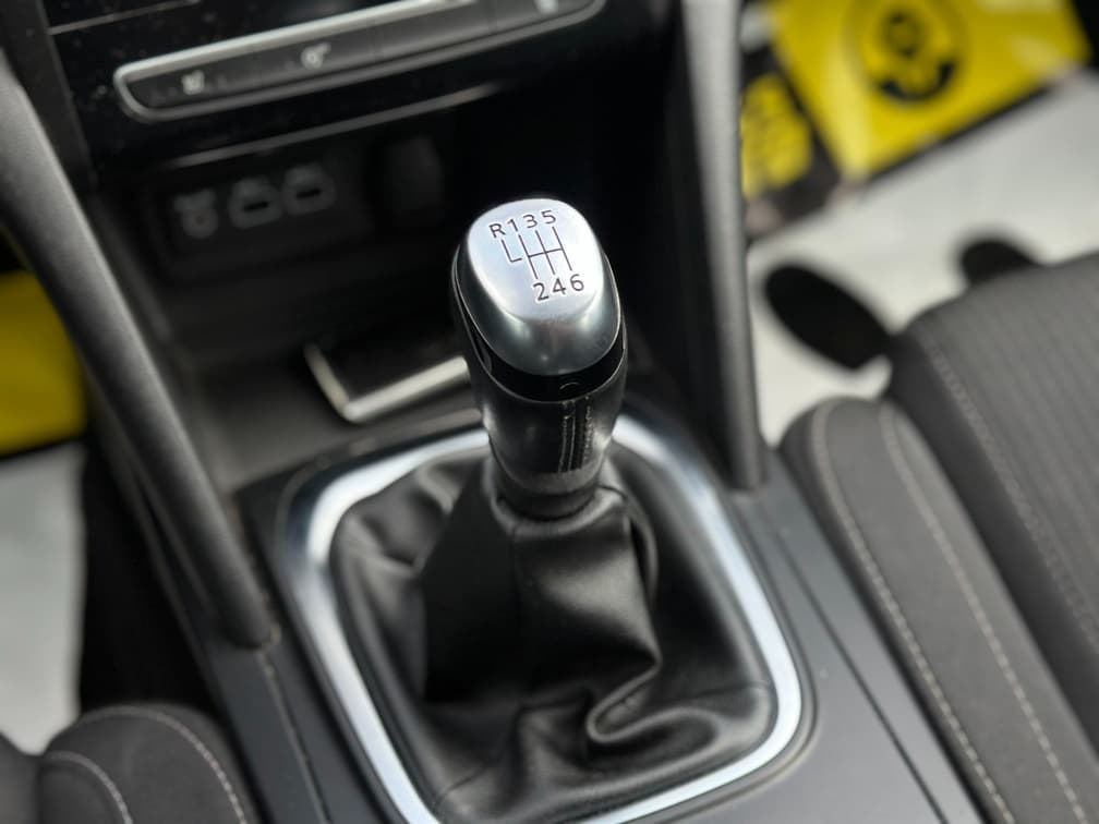 2022 Renault MEGANE - 15
