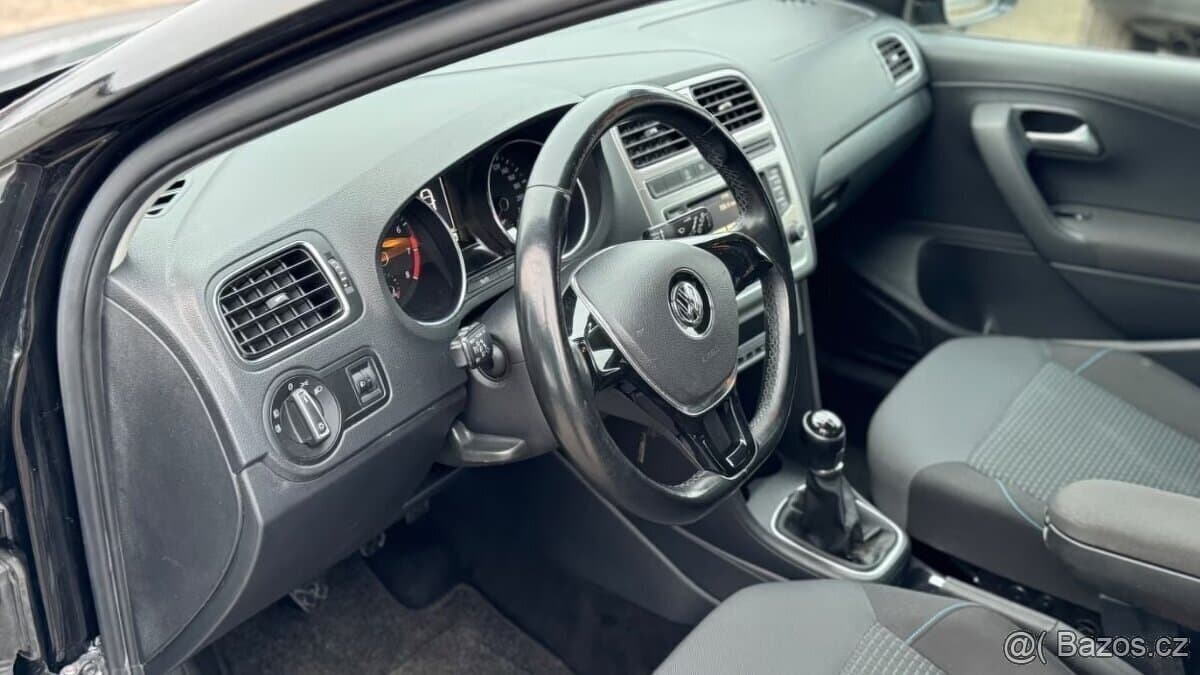 2016 Volkswagen POLO - 15