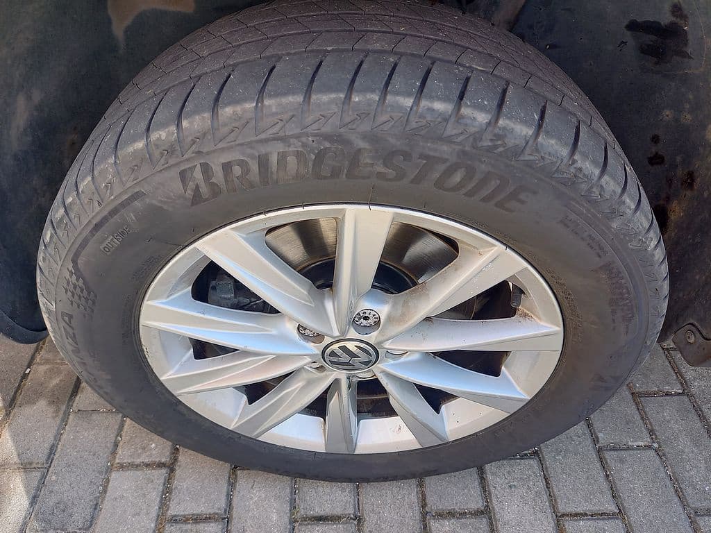 2012 Volkswagen TIGUAN - 15