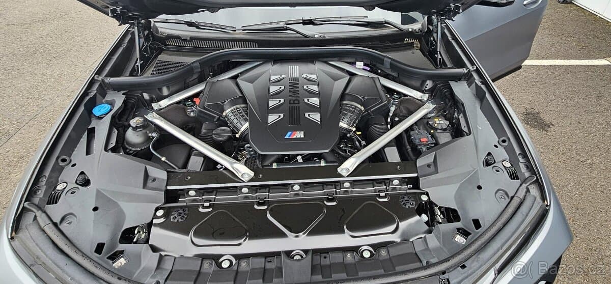 2024 BMW X7 - 15