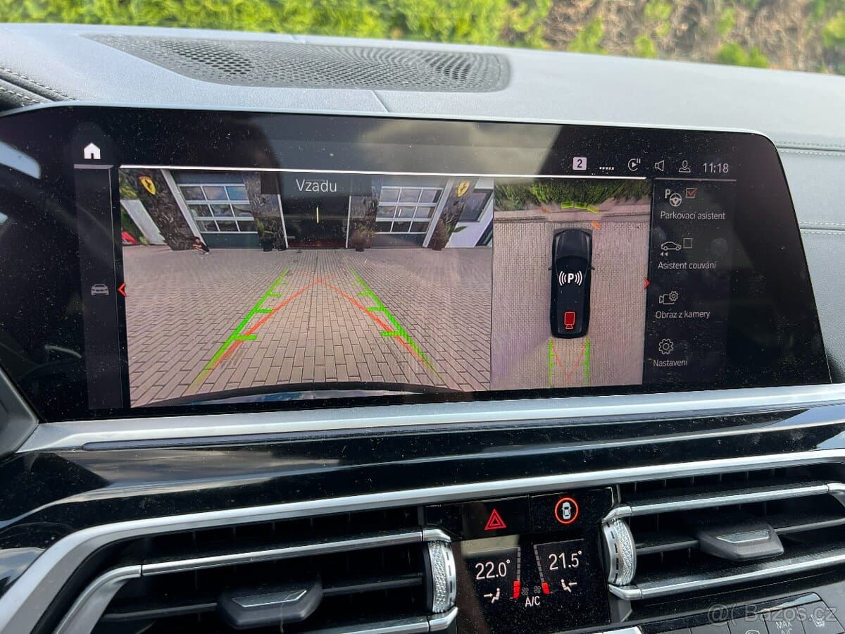 2021 BMW X7 - 15
