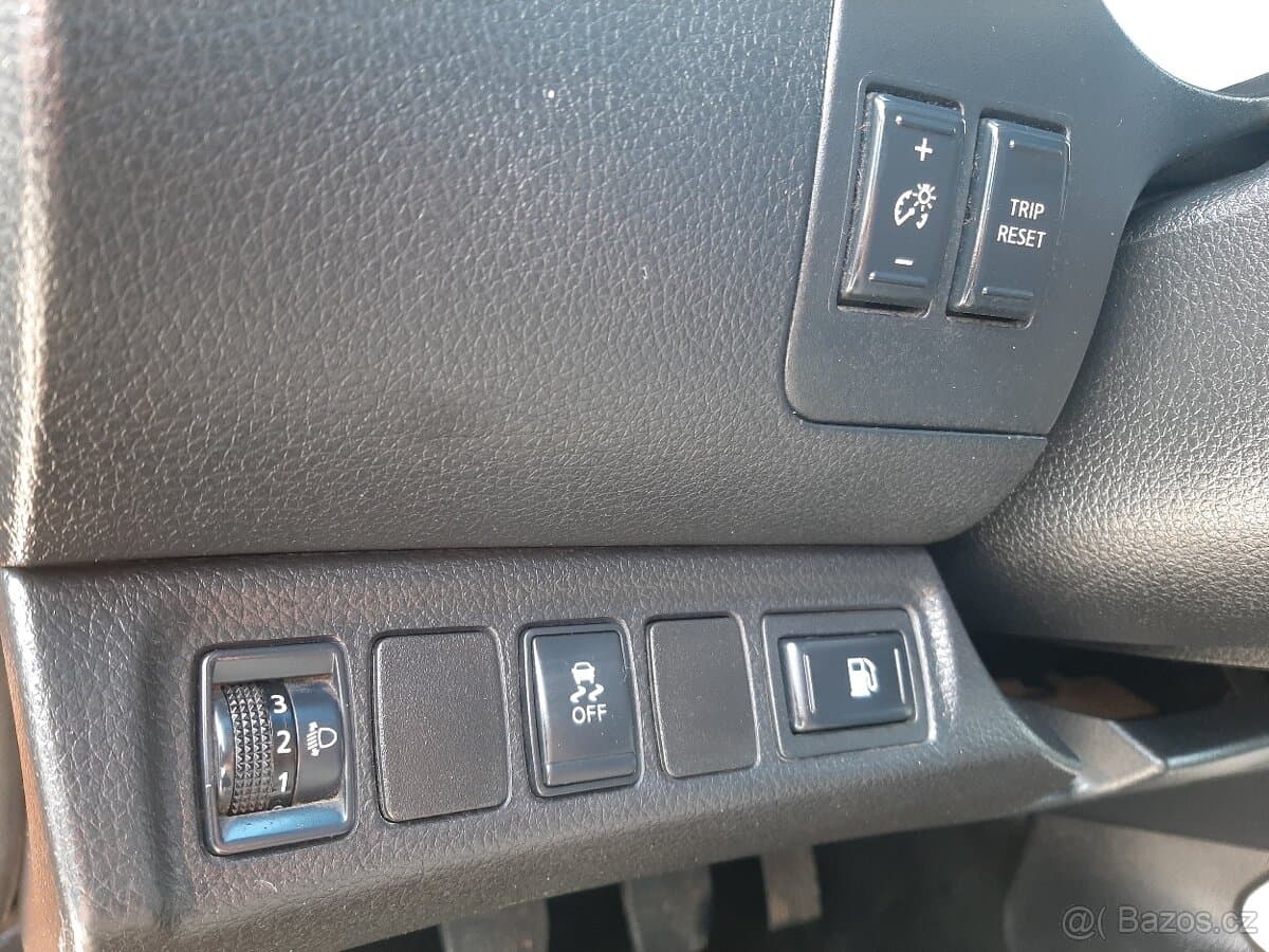 2016 Nissan NAVARA - 15