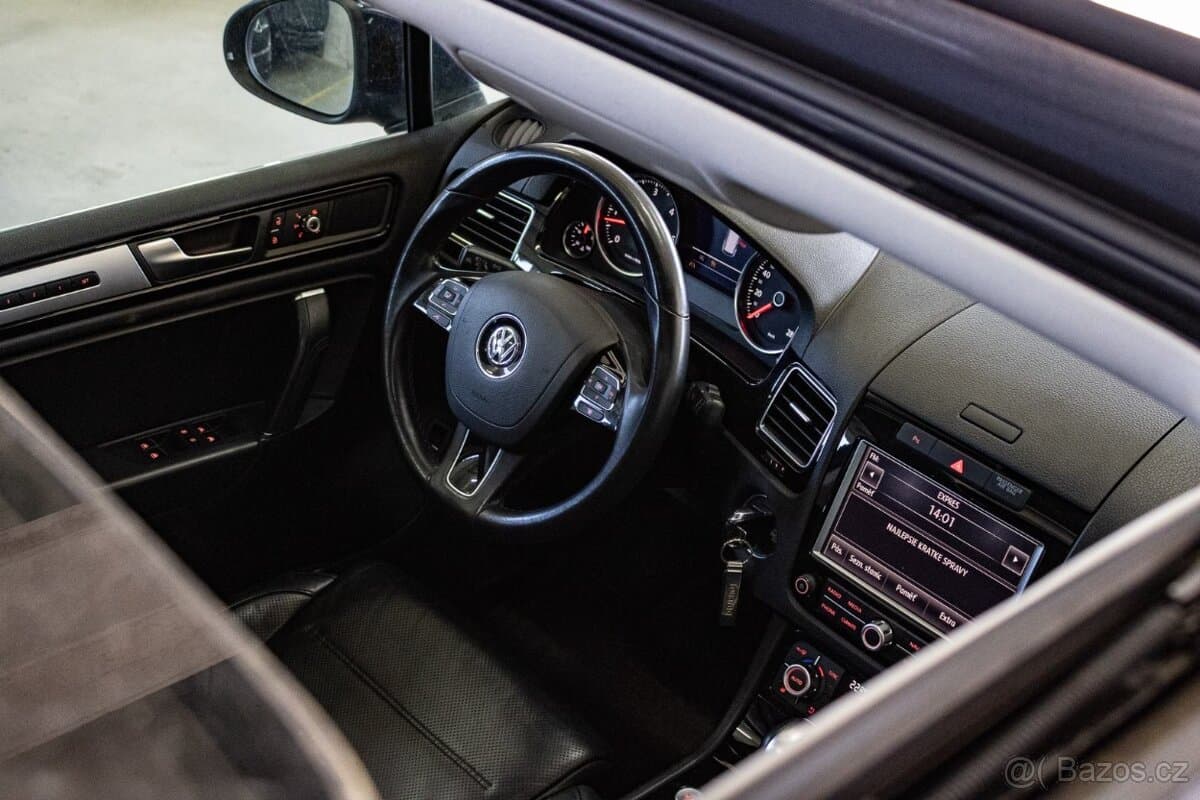 2014 Volkswagen TOUAREG - 15