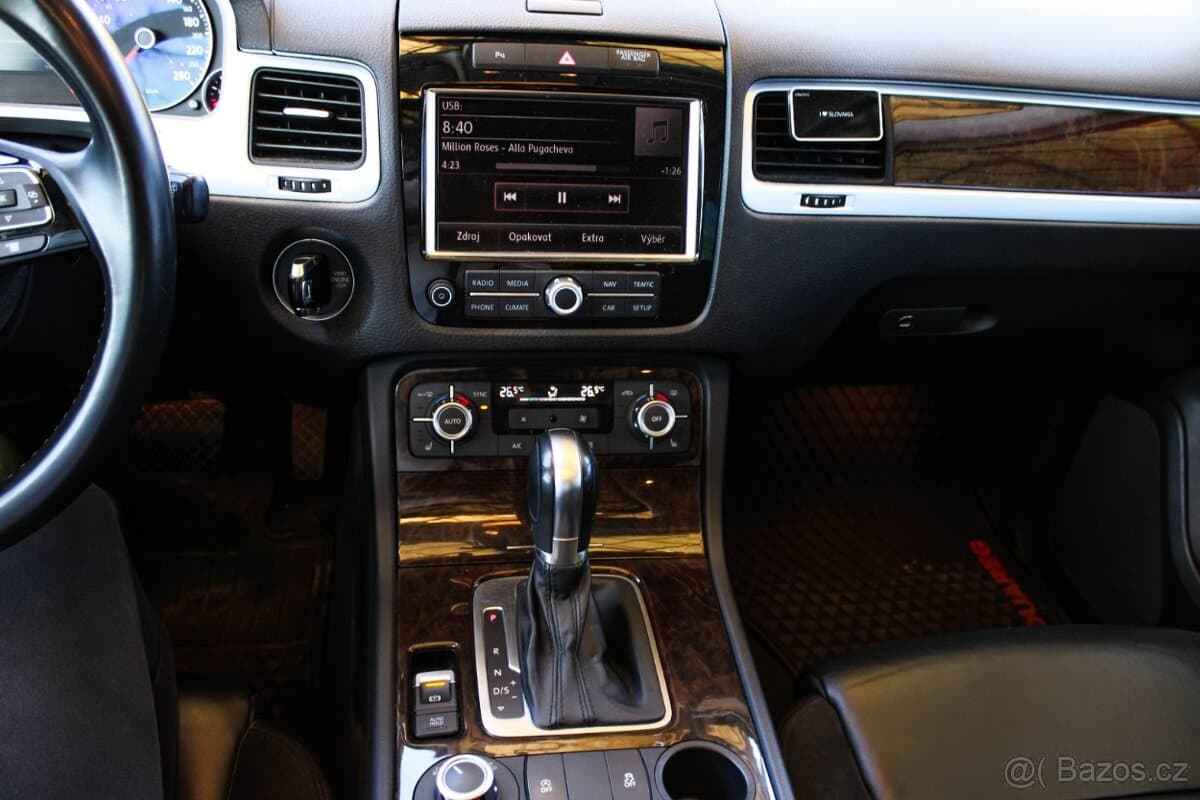 2014 Volkswagen TOUAREG - 15