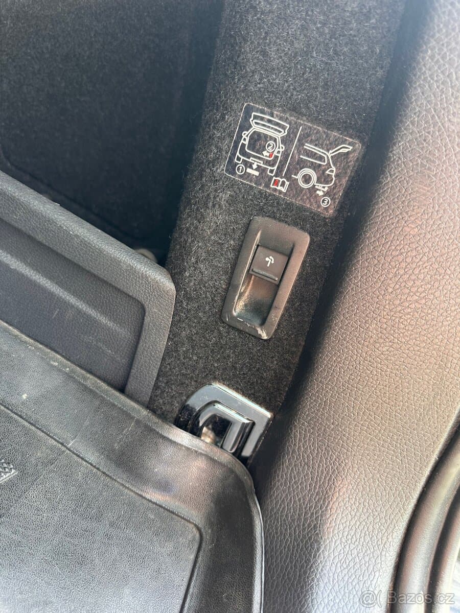 2013 Volkswagen PASSAT - 15