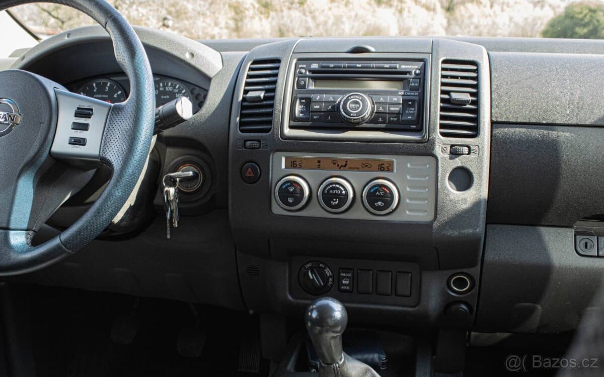 2007 Nissan NAVARA - 15