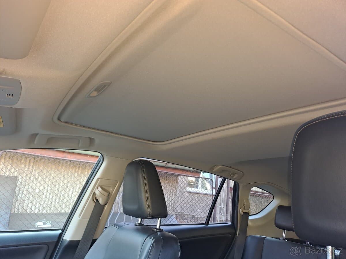 2014 Toyota RAV4 - 15