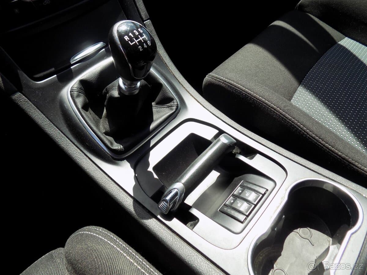 2014 Ford S-MAX - 15