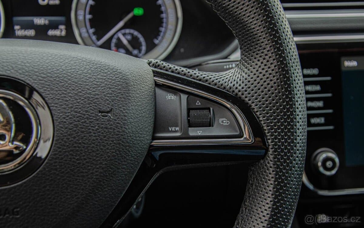 2019 Škoda SUPERB - 15