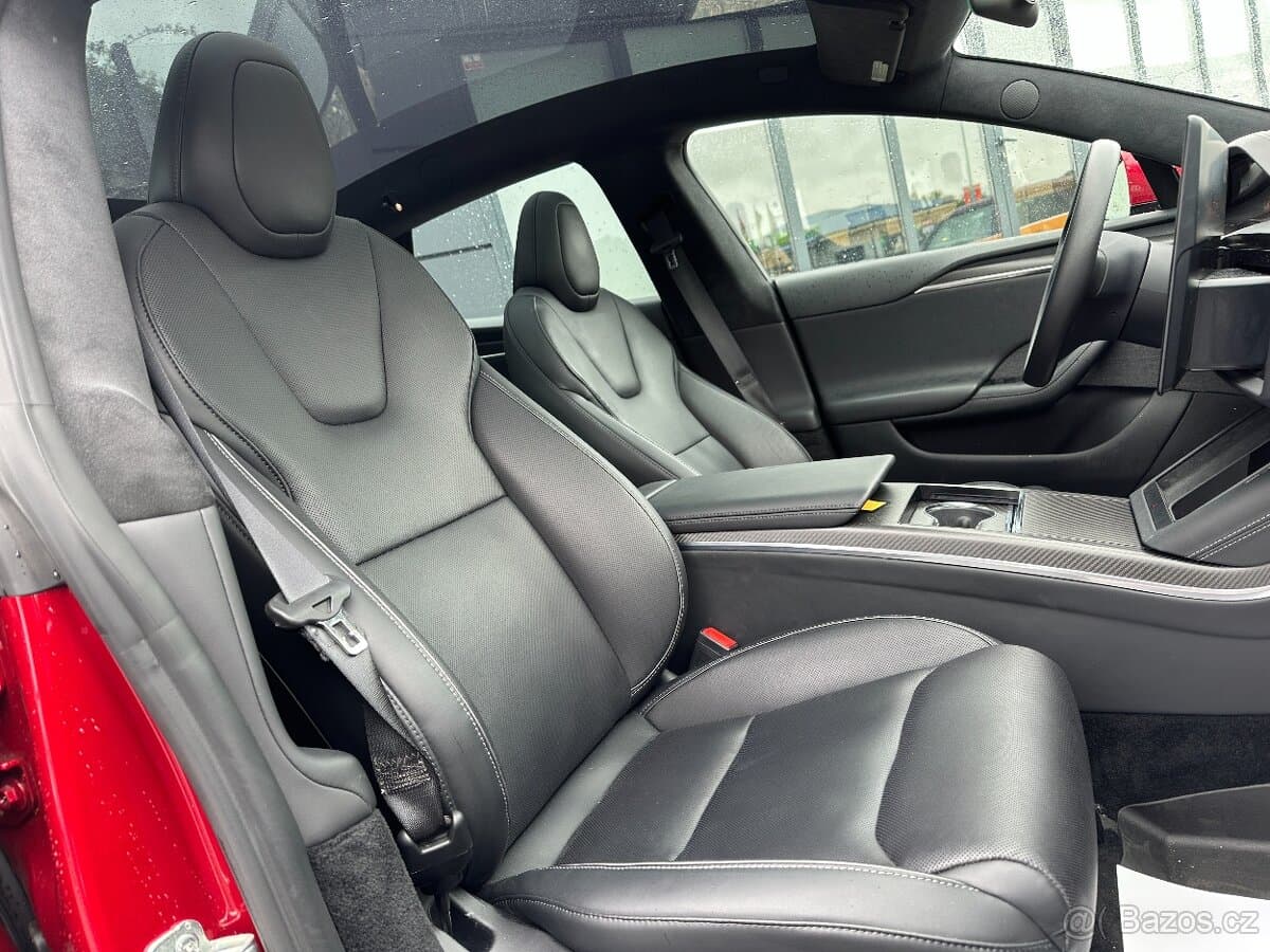 2024 Tesla MODEL S - 15