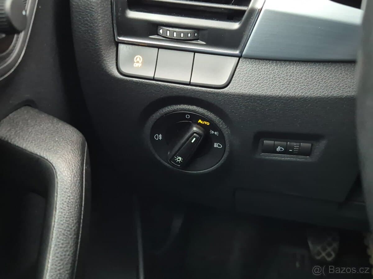 2015 Škoda FABIA - 15