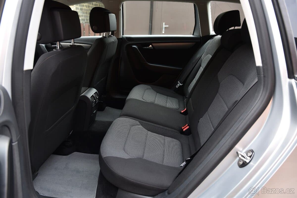 2012 Volkswagen PASSAT - 15